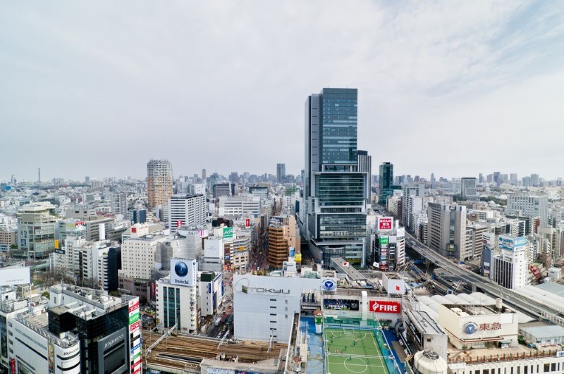  Estádio de futebol no telhado do arranha-céu Shibuya Hikarie em Tóquio, Japão. Foto: Keith Tsuji/Getty