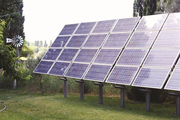 Painéis solares, uma opção para gerar energia limpa. Foto: Living/Daniel Karp