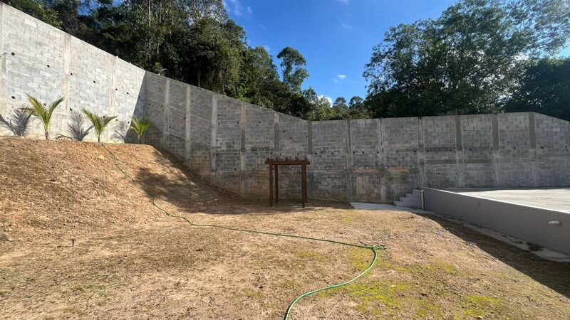 Terreno antes do projeto Terreno antes do projeto